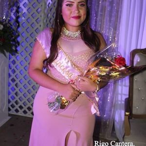 Meet your Posher, Elizabeth